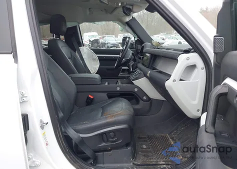 2024 Land Rover Defender 110 P300 z USA, uszkodzony, nr VIN SALEJ7EX2R2255731